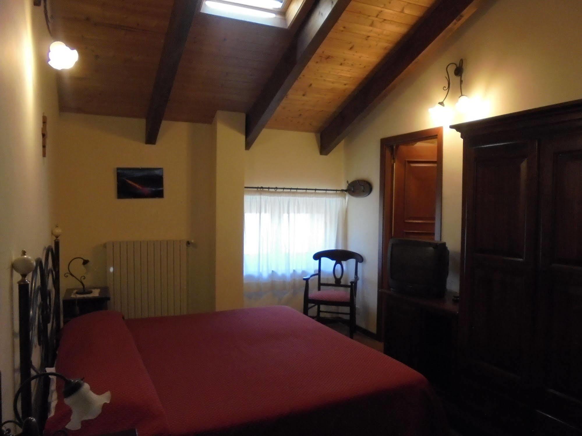 Ai Vecchi Crateri SantʼAlfio Exterior foto